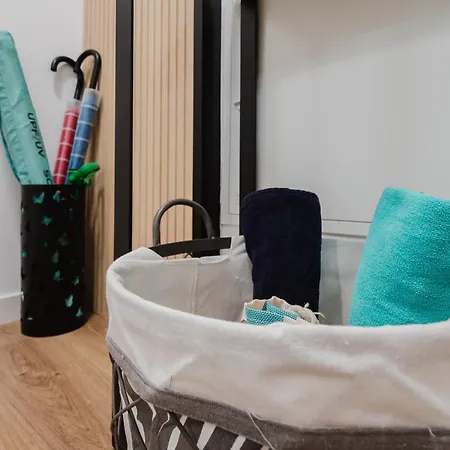 April Canteras 公寓